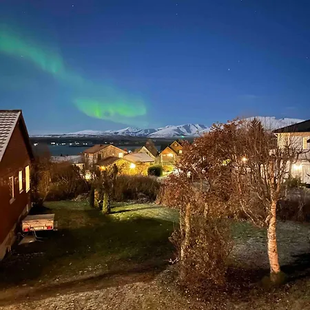 Romslig Med Kort Vei Til Flyplassen Tromsø