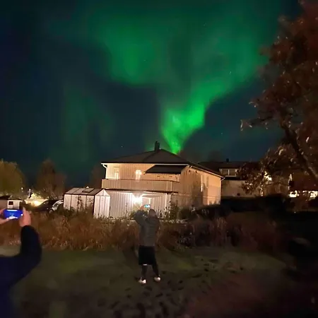 Romslig Med Kort Vei Til Flyplassen