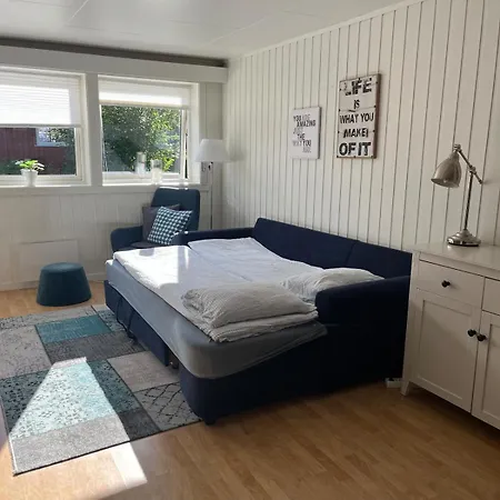 Romslig Med Kort Vei Til Flyplassen Apartmán Tromsø