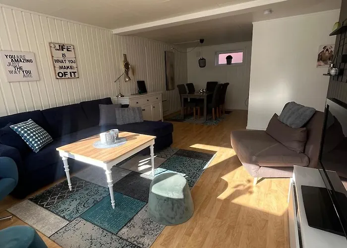 Romslig Med Kort Vei Til Flyplassen Apartamento