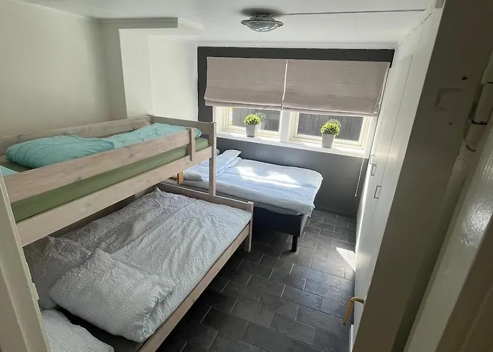 Romslig Med Kort Vei Til Flyplassen Apartamento *