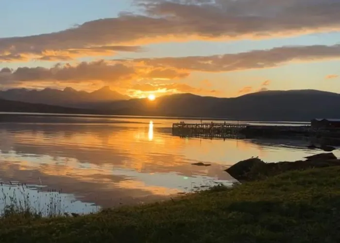 Romslig Med Kort Vei Til Flyplassen *