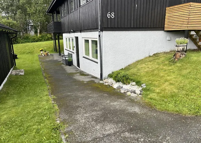 Romslig Med Kort Vei Til Flyplassen *