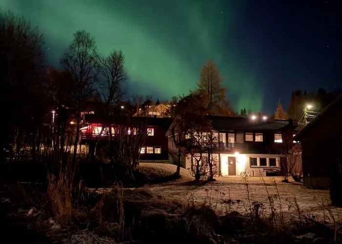 Romslig Med Kort Vei Til Flyplassen